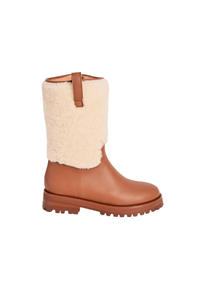 BOTA CYRA