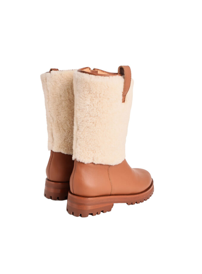 BOTA CYRA